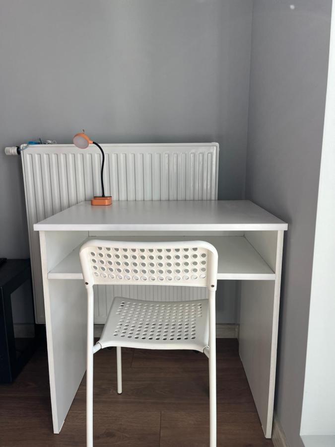 Comfy Guest Apartment วอร์ซอ ภายนอก รูปภาพ